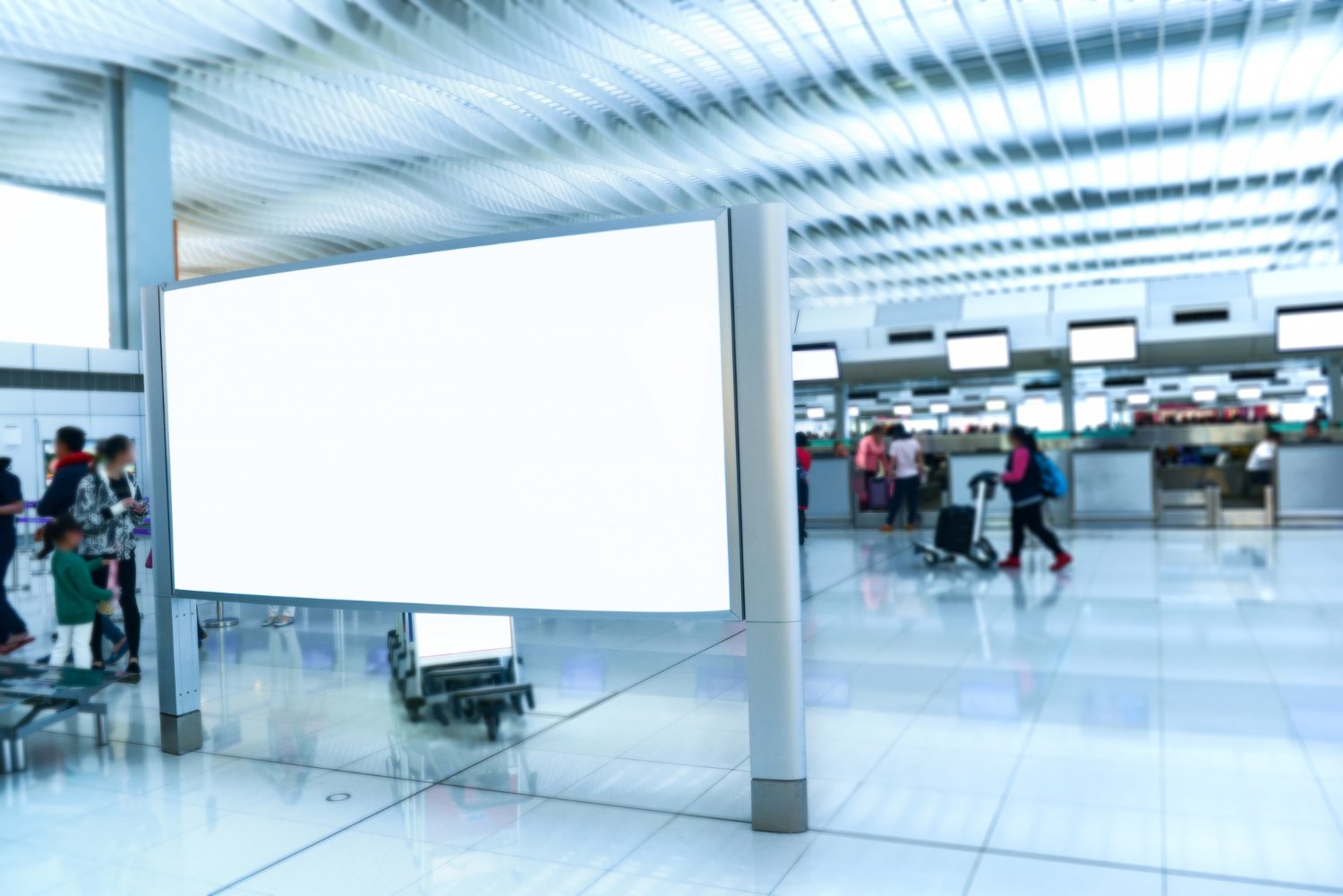 Transforming Advertising with Digital Signage in UAE